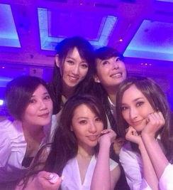 二妹娱乐圈爆料微博,二妹微博揭秘明星幕后故事